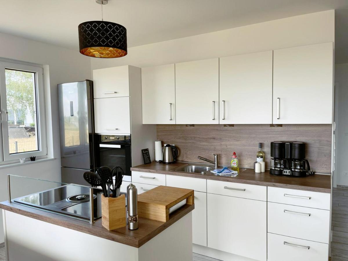 Exklusives Apartment Mit Blick Auf Den See Grossraeschen Exterior photo